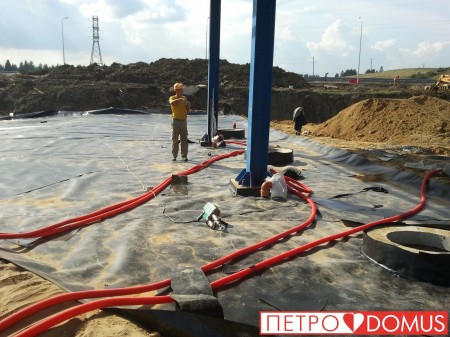 Гидроизоляция АЗС геомембраной HDPE