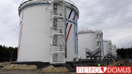 Гидроизоляция нефтяных терминалов геомембраной HDPE